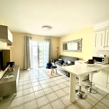 Huge Sunny Terrace & Pool By Deihu Experiences Lägenhet Los Cristianos (Tenerife)