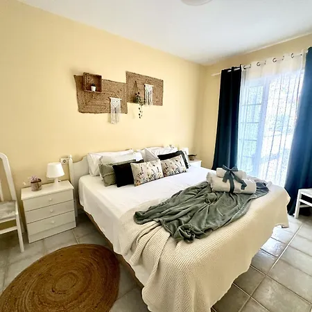 Huge Sunny Terrace & Pool By Deihu Experiences